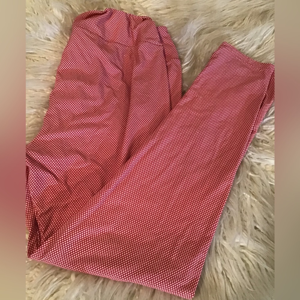 Woman’s LuLaRoe red and white soft leggings size tall and curvy